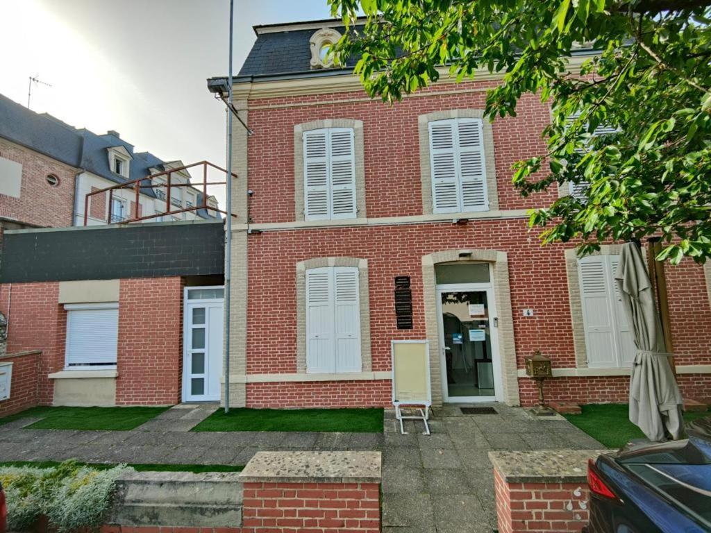 Appartement En Residence Gisors Exteriör bild